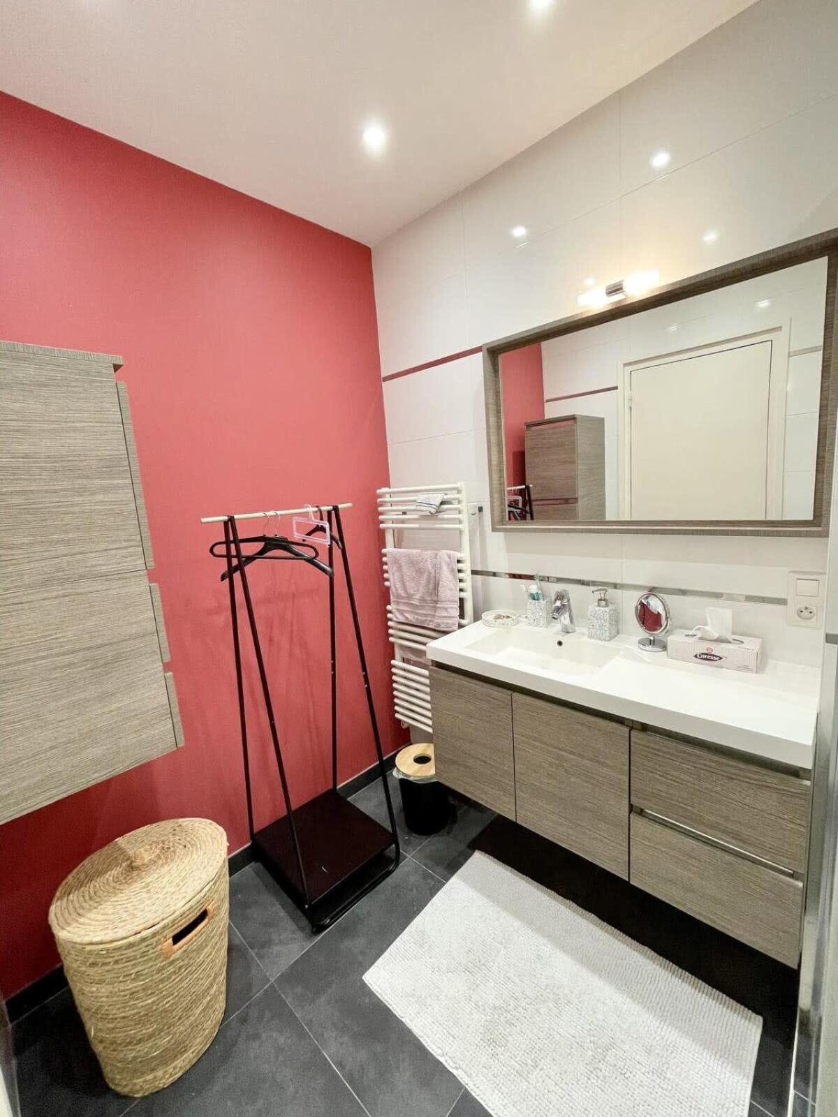 Luxury T3 Neuf De Standing Front De Vue 180 *