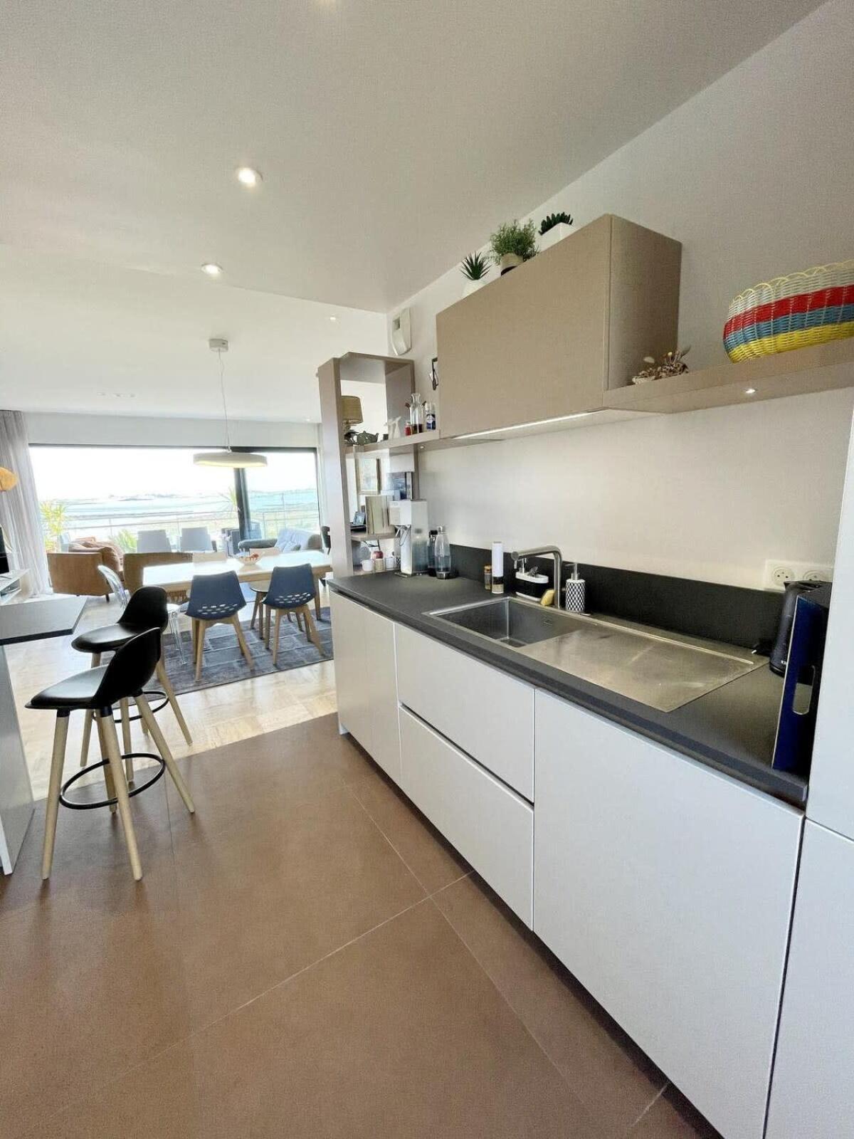 Appartement Luxury T3 Neuf De Standing Front De Vue 180